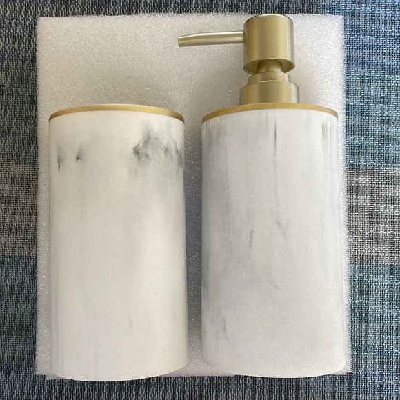 Sunday Citizen Bath Set (Soap Dispenser and Cup) - Picture 3 of 4